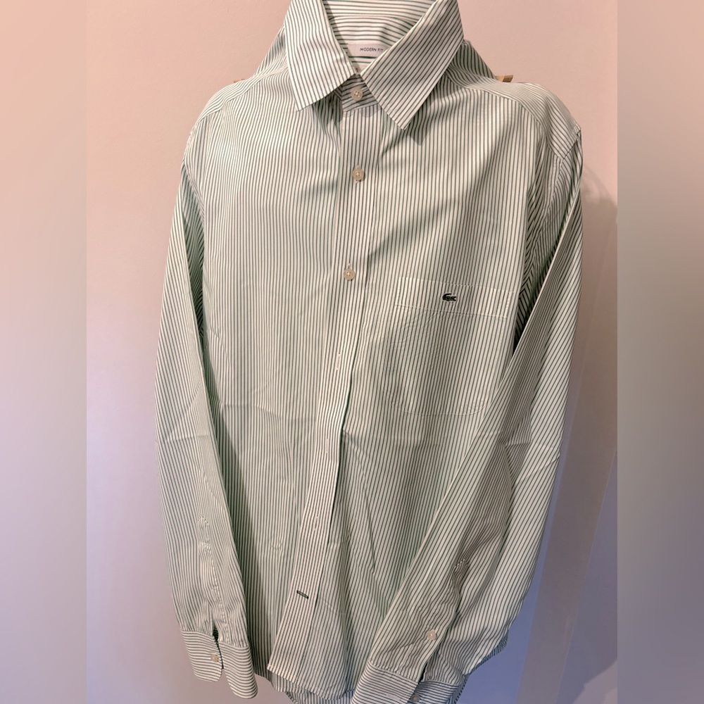 Lacoste pin stripe men’s button down shirt. Green and white size 40 / large med